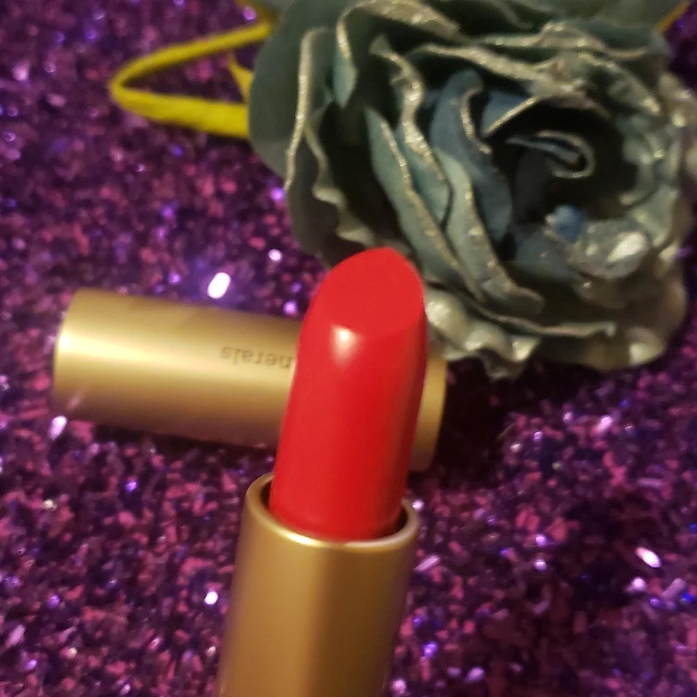 ❇️🧚‍♀️COURAGE Bareminerals Mineralist Hydra Smoothing Lipstick NWOBox